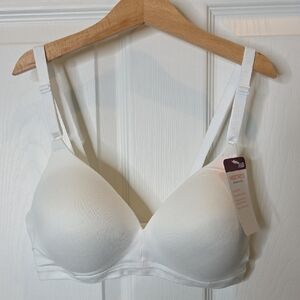 NWT Warner's Cloud 9 Wireless Lightly Lined Comfort Bra, Size 36B in White